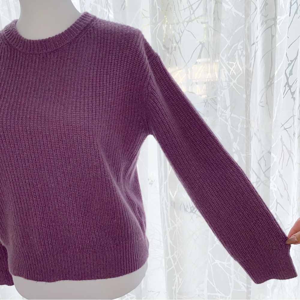 RAVELLA purple Lombardia Cashmere Fisherman ribbed crewneck Sweater - Picture 2 of 12